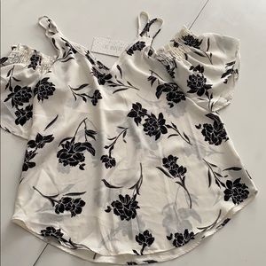 Black and white open shoulder dressy shirt 😁